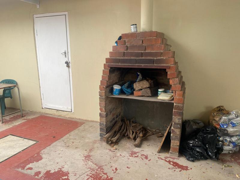 5 Bedroom Property for Sale in Top Town Eastern Cape